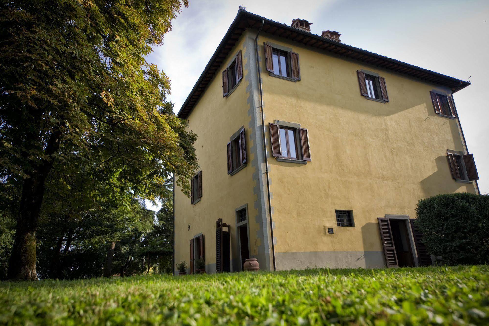 Appartement Palazzo Gatteschi à Poppi Extérieur photo