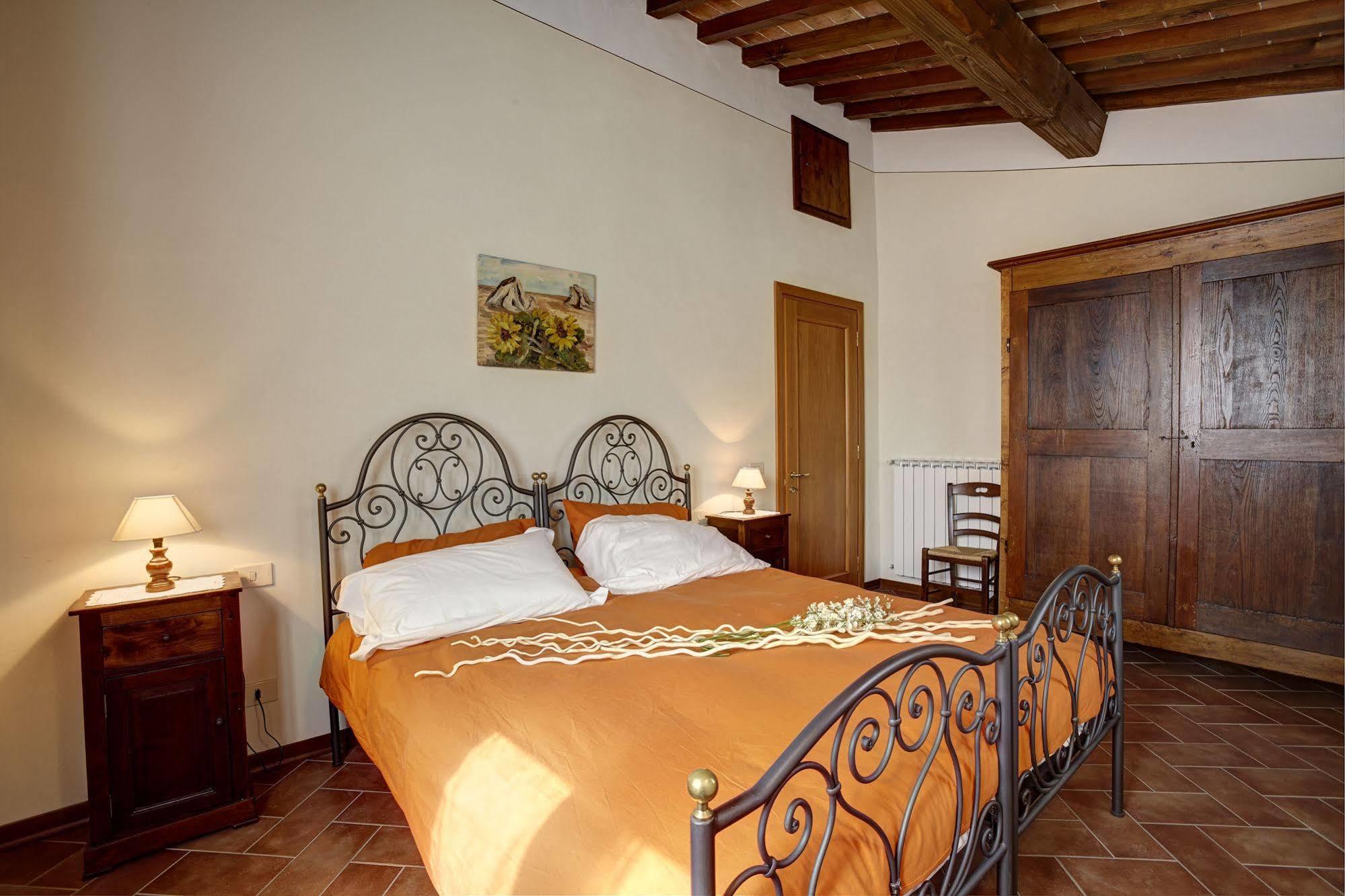 Appartement Palazzo Gatteschi à Poppi Extérieur photo